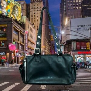 Great Perkins Basic Thick Black Leather Baguette Bag